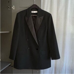 L. ZARA TONAL DOUBLE-BREASTED BLAZER